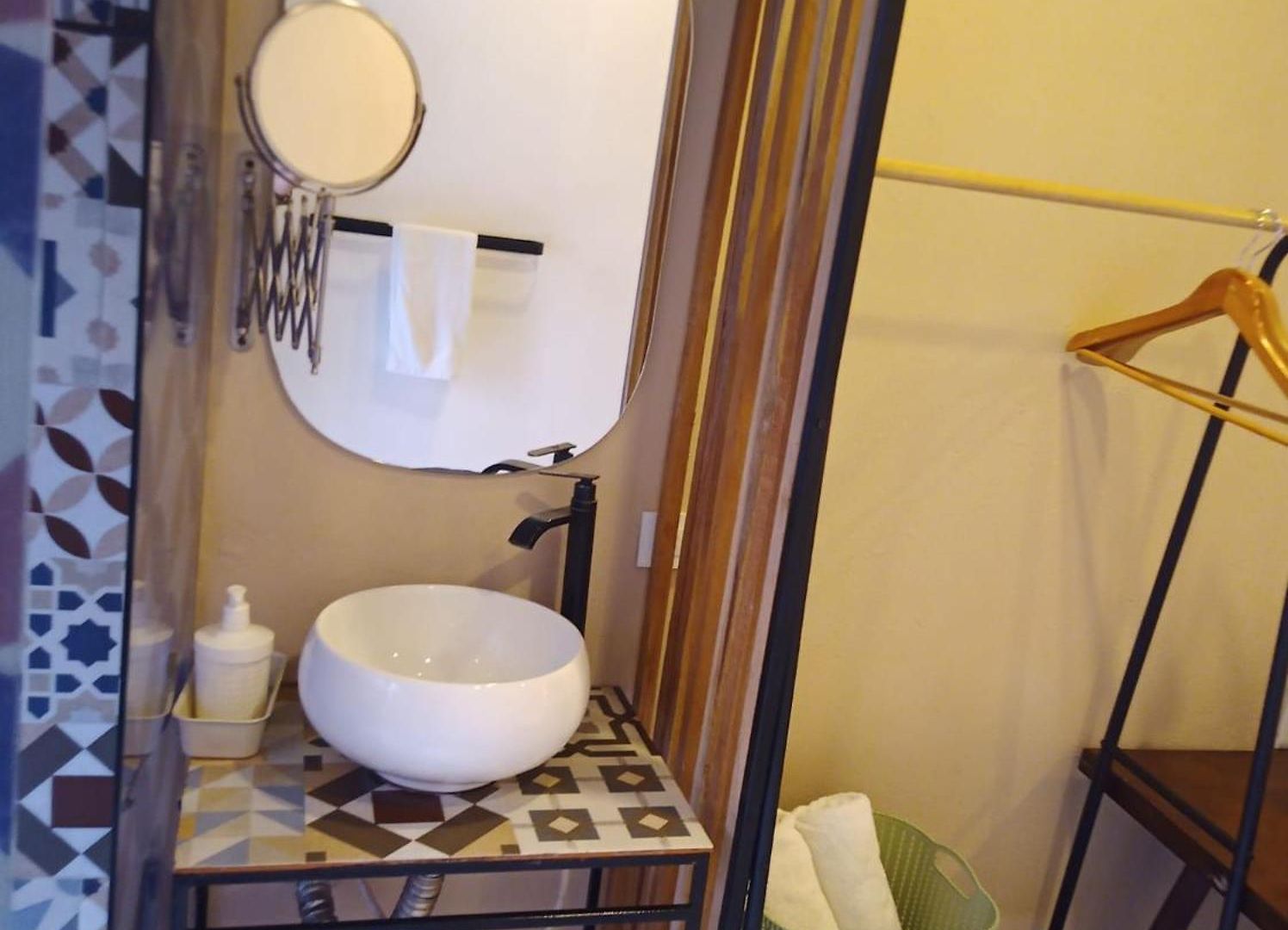 Doble Con Bano Privado En Getsemani Guest house