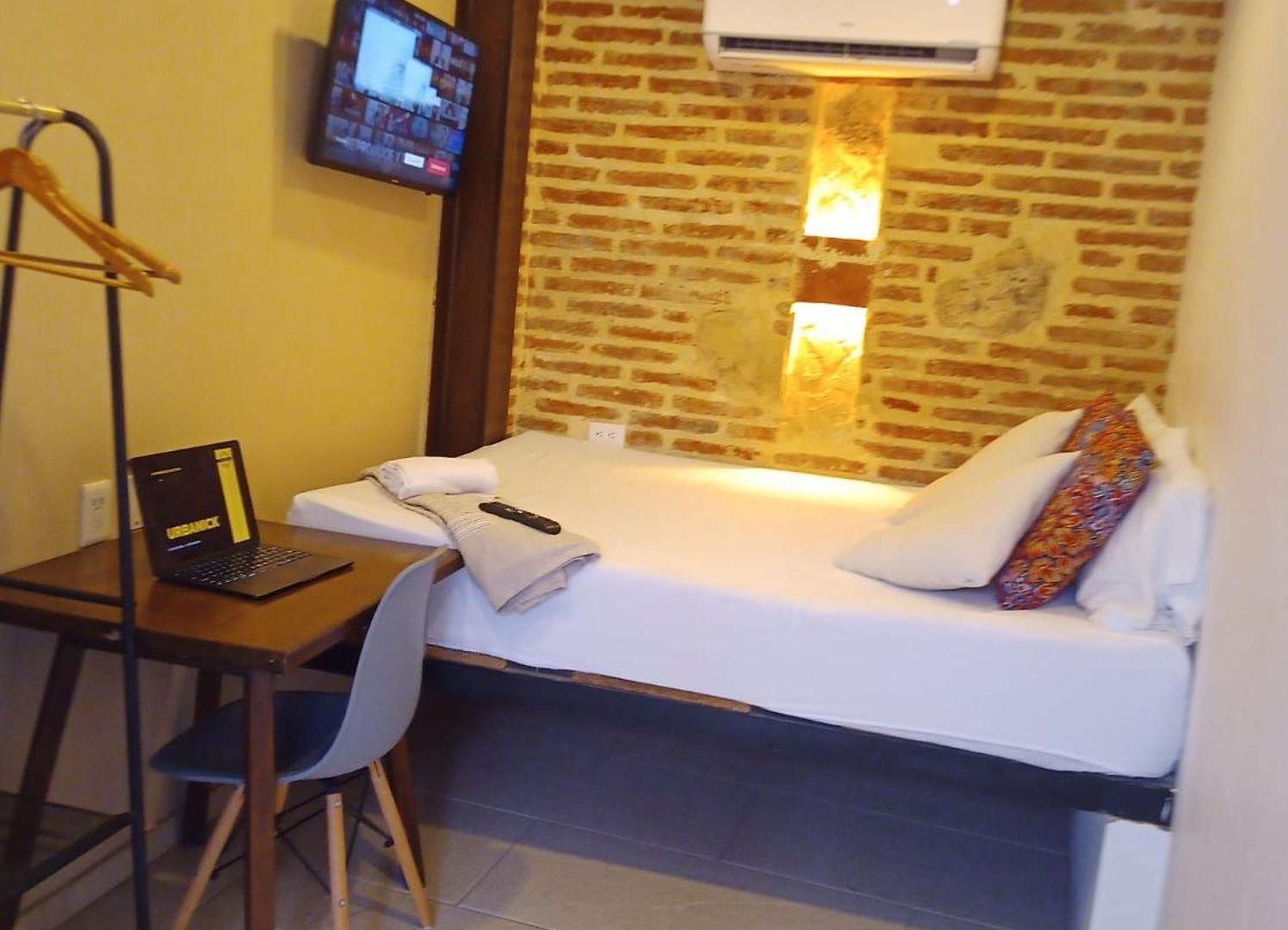 Guest house Doble Con Bano Privado En Getsemani