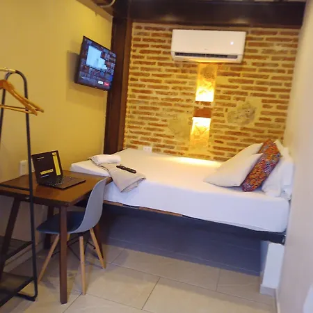 Pensión Habitación Doble Con Baño Privado En Getsemaní
